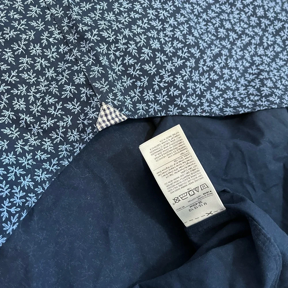 Banana Republic Blue Patterned Men's Shirt Standard Fit Non-Iron Size M
